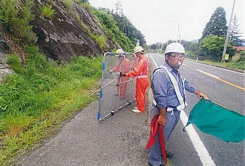 維持・一関端部除草 現場作業状況確認